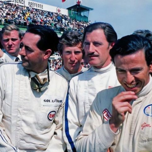 Le briefing avec Jack Brabham, Jochen Rindt, Graham Hill et Jim Le briefing avec Jack Brabham, Jochen Rindt, Graham Hill et Jim